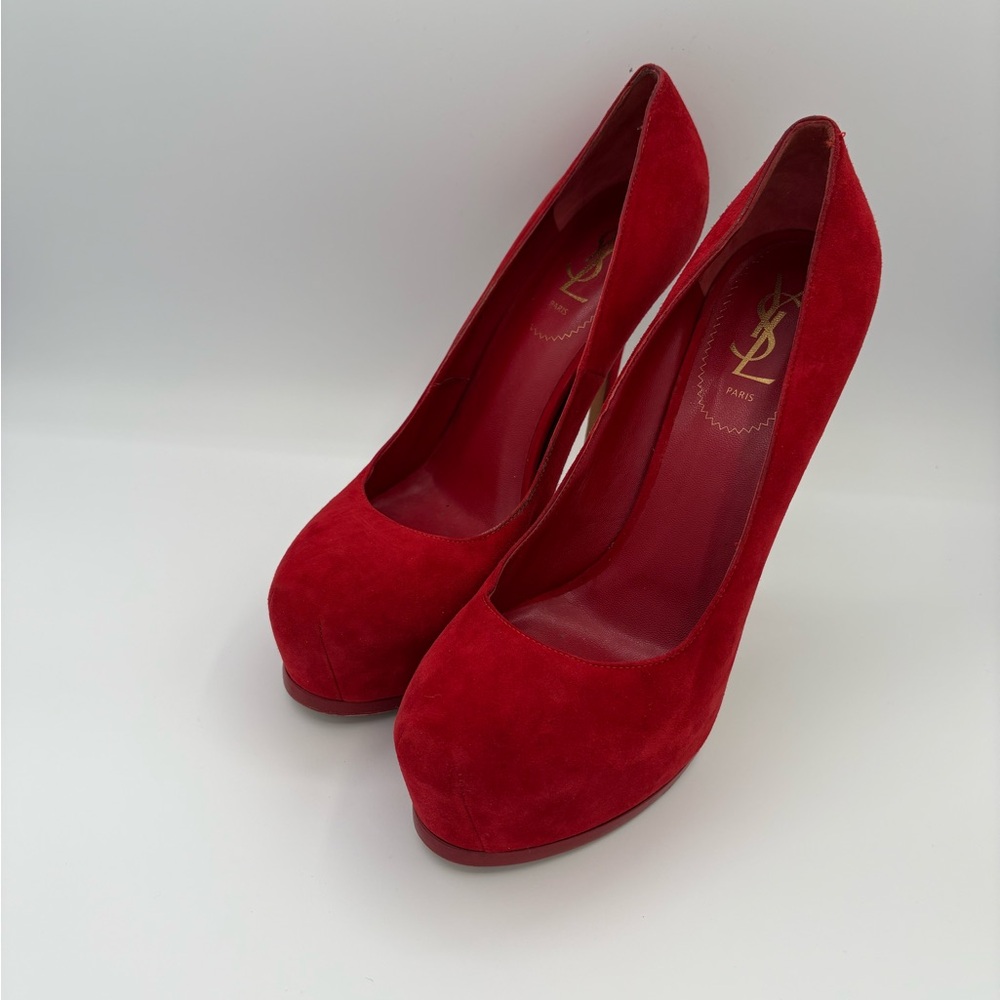 Pre-Owned Yves Saint Laurent Vibrant Red Suede Heels